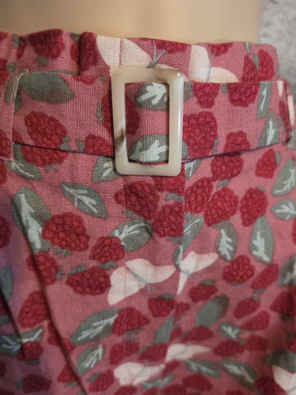 Princess Highway Raspberry High-Waisted Culottes - Picture 3 of 5